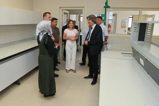 BUÜ’nün laboratuvarları tam kapasite ile sektörün hizmetinde